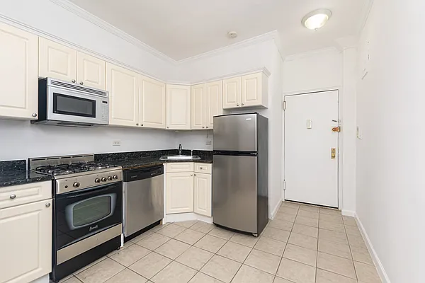 Sold by Halstead Real Estate | media 5