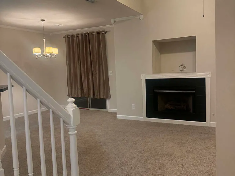 730 Windbrook Cir — Photo 2