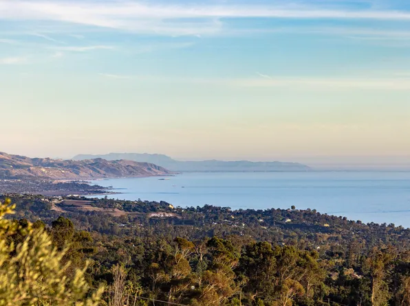 252 E Mountain Dr, Santa Barbara, CA 93108
