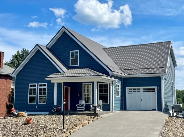 526 Craig St, Grove City, PA 16127