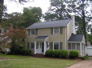 48 Stratford Rd, Newport News, VA 23601