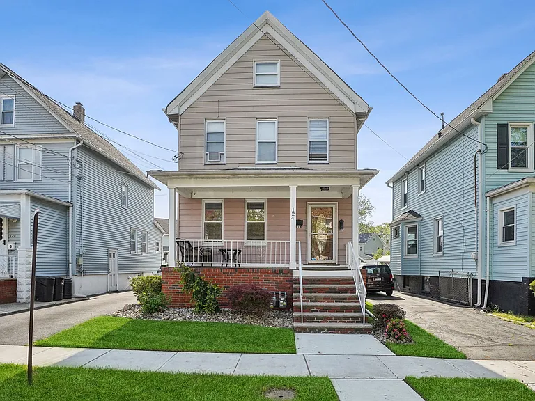 124 Dalton St #A — Photo 1