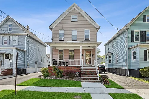 124 Dalton St #A Photo 1