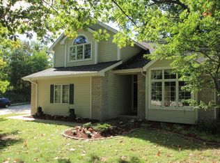 3223 Riverside Dr NE, Cedar Rapids, IA 52411