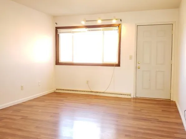 2312 W Lawrence Ave APT 4, Springfield, IL 62704