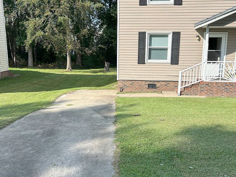 Driveway for Unit B