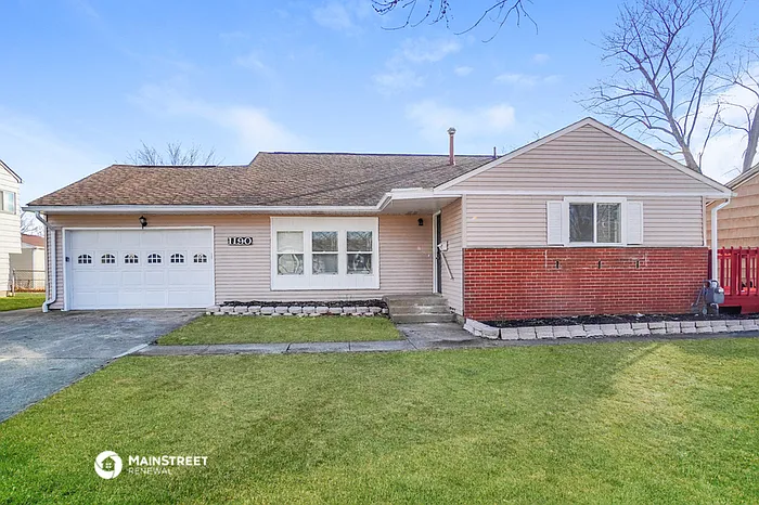 1190 Manfeld Dr photo 1