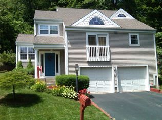 13 Common Dr, West Hartford, CT 06107