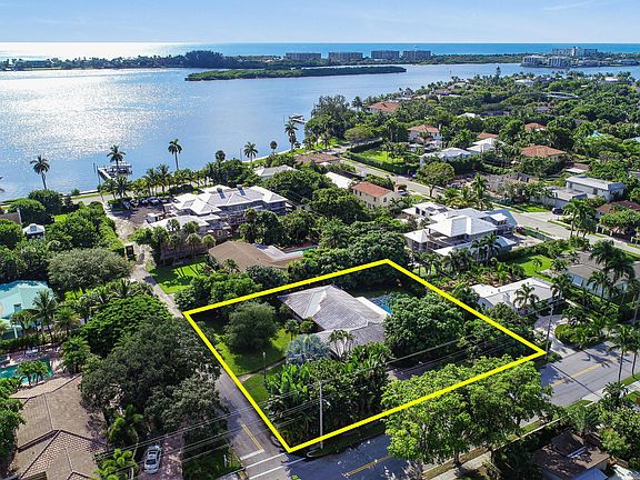 2nd image of 132 Miramar Way