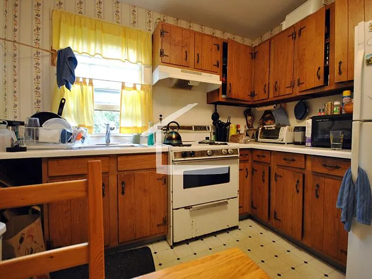 11 Burton St #9 — Photo 11