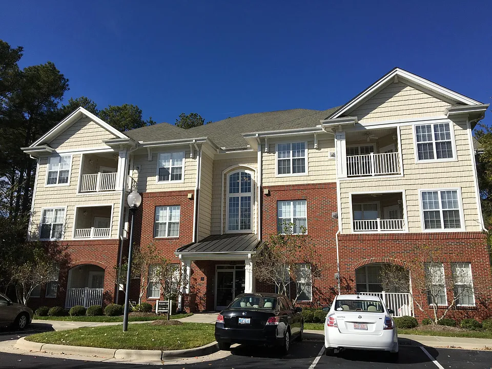 1232 Arborgate Cir