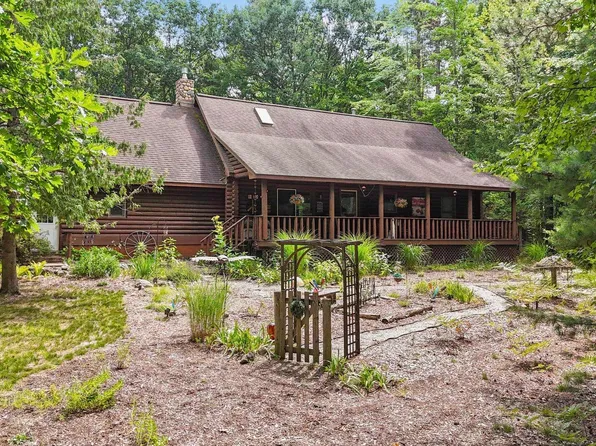 330 Rasho Rd, Traverse City, MI 49696