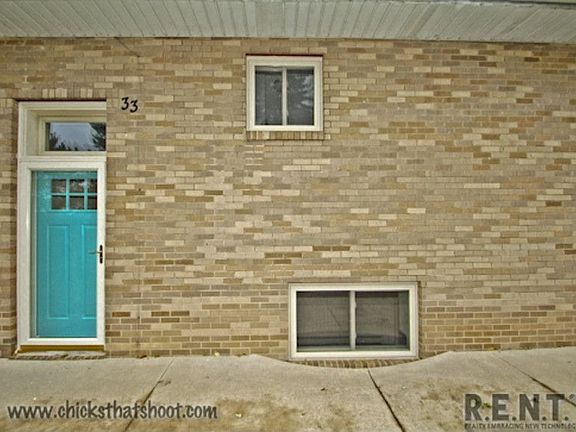 2nd image of 33 Muskoka Dr