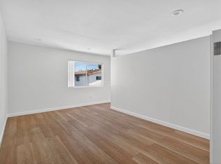 994 Valencia Street, Costa Mesa, CA 92626