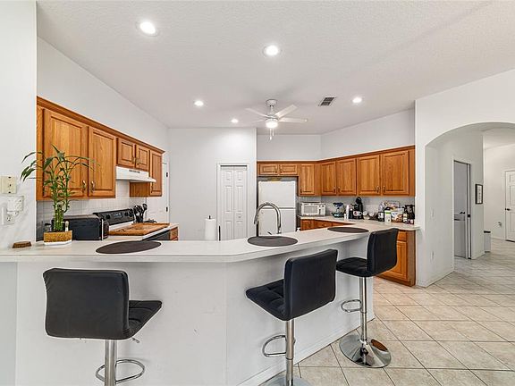 3rd image of 20870 SW 90th Loop