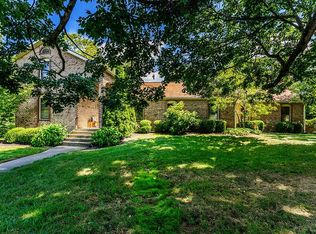 2242 Bahama Rd, Lexington, KY 40509