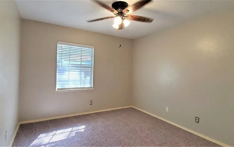 3107 Falkland Rd — Photo 19