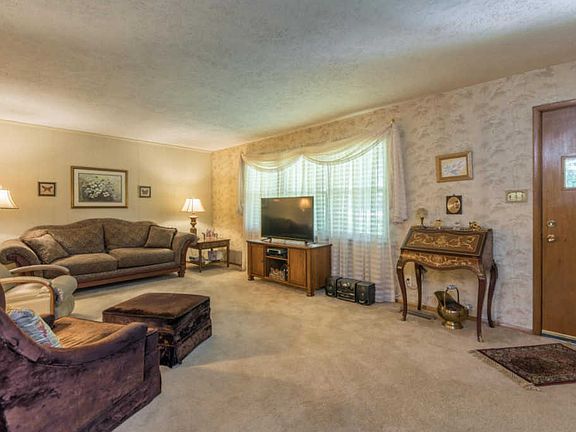 2nd image of 2408 Alberta Dr
