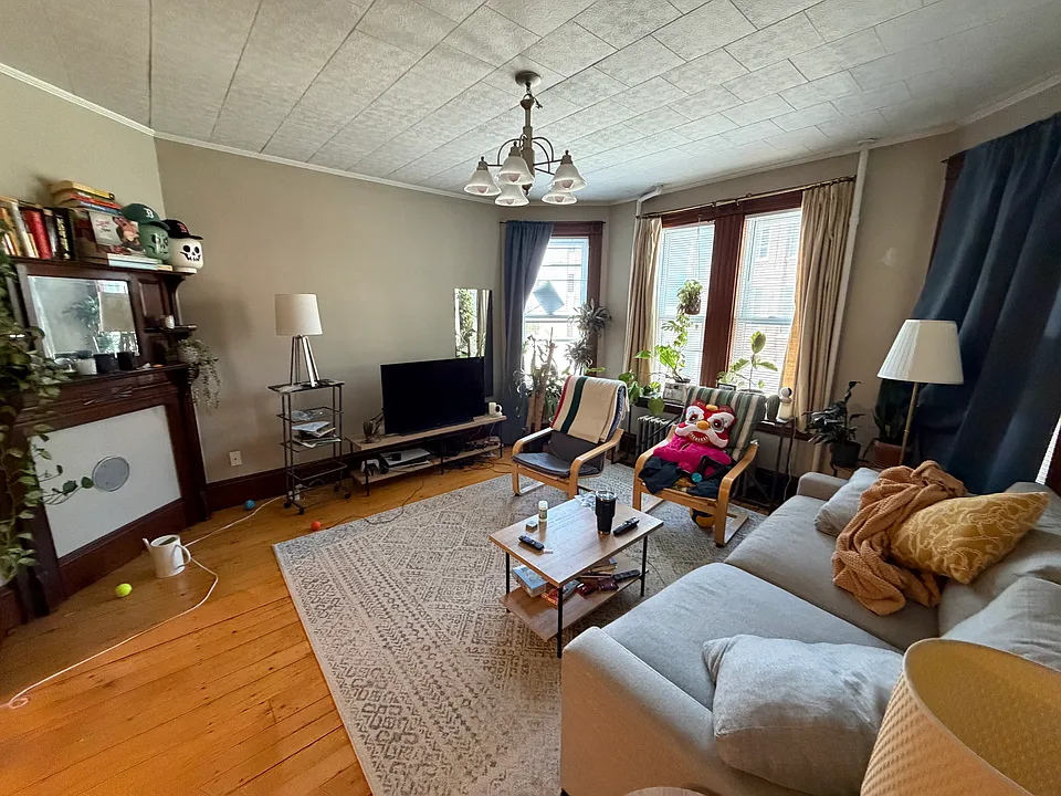 15 Beacon St #1