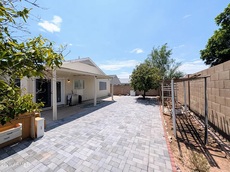 2824 W Angela Dr — Photo 59
