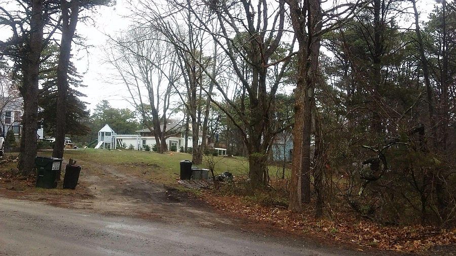 2nd image of 28 Oceanview Rd