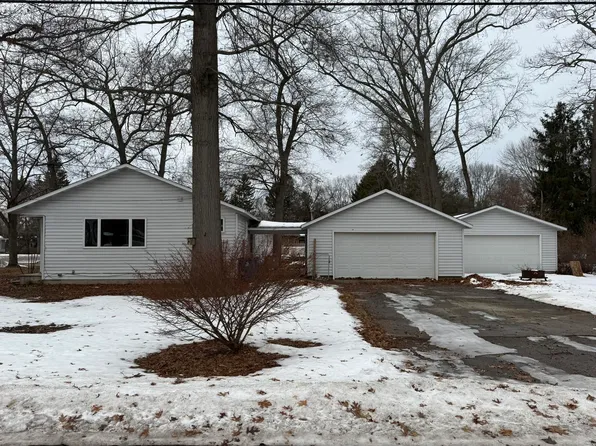 1310 W Giles Rd, Muskegon, MI 49445