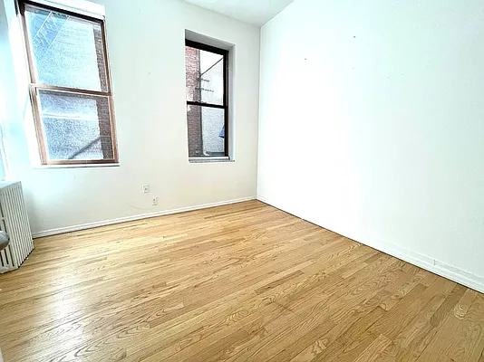 Rented by J PRESTON AND ASSOCIATES INC | media 29