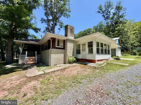 624 & 632 Raystown Rd, Everett, PA 15537