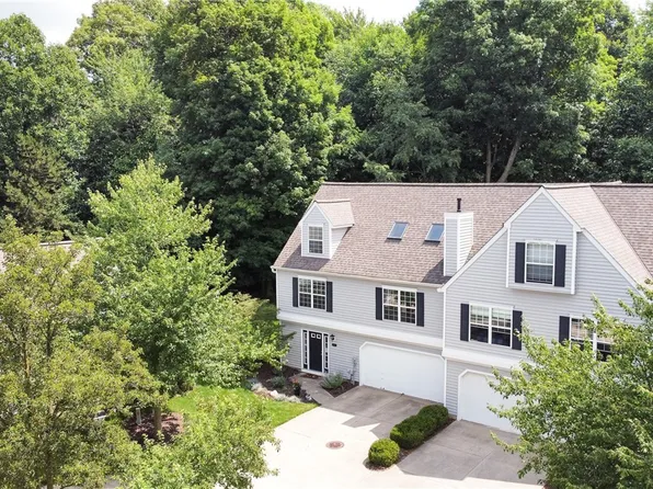 4891 Quarry Ln #56, Richmond Heights, OH 44143