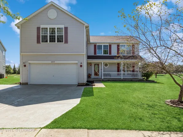 2243 Cottonwood Dr, Elgin, IL 60123