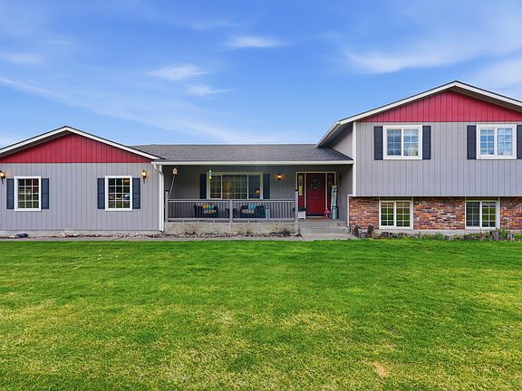 3rd image of 21913 N Meadowview Dr #1