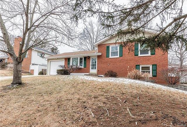 1st image of 10719 Larkspur Dr