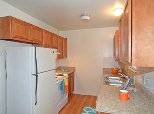 129 Edna St APT D, Chesapeake, VA 23322