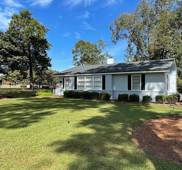 152 Lamar St, Omega, GA 31775 | Zillow