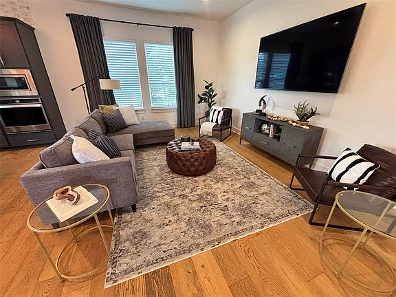 2nd image of 176 Arezzo Way