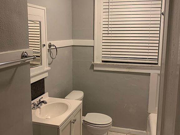 5th image of 4956 Parker Ave #2E