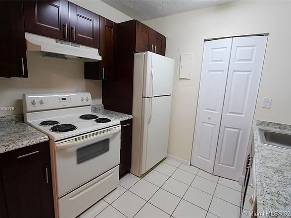 4th image of 656 NW 114th Ave APT 204