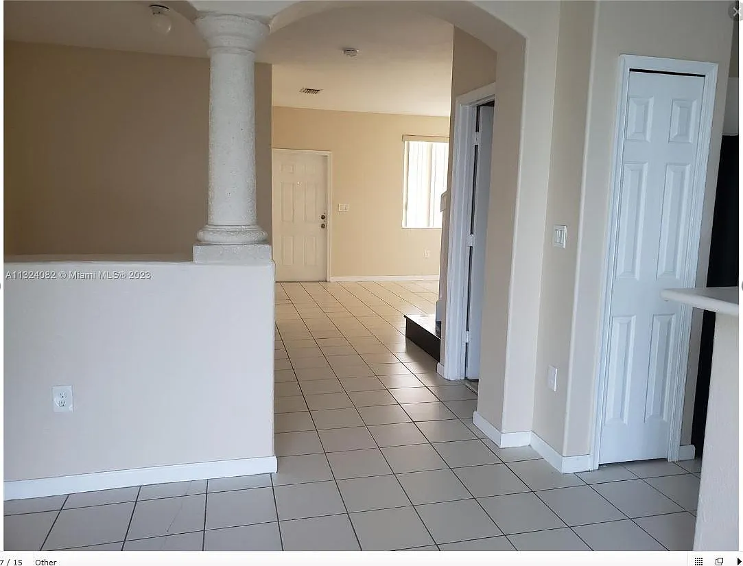 2755 SE 15th Rd — Photo 3