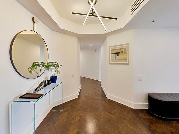 2nd image of 950 N Michigan Ave APT 3103