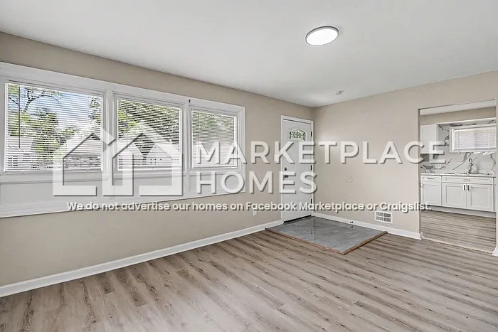26437 Lehigh St — Photo 4
