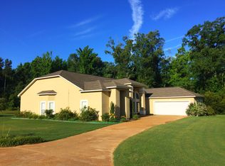 486 Deer Run Rd, Batesville, MS 38606