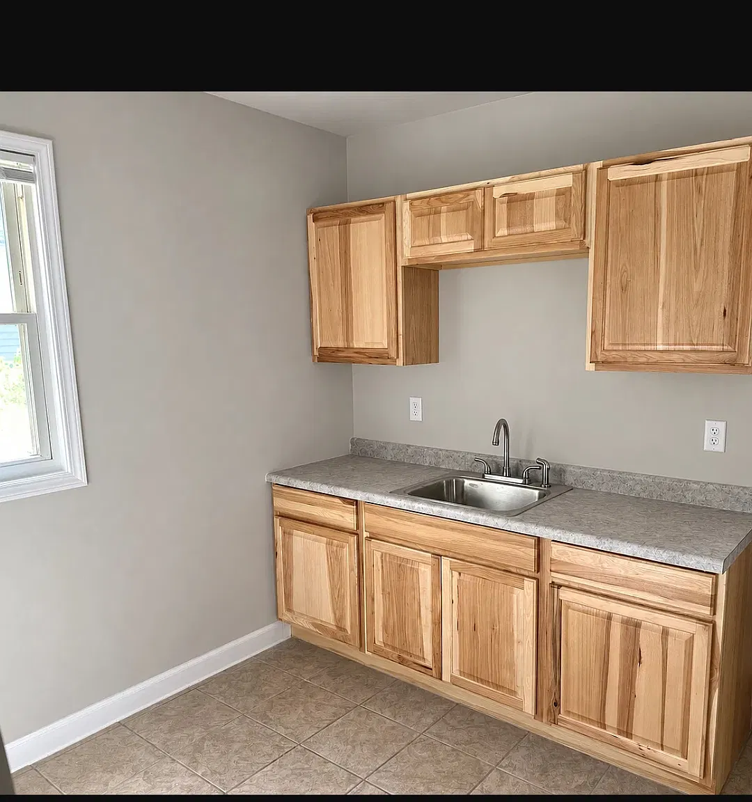 3 bed, $1,700 — Photo 3