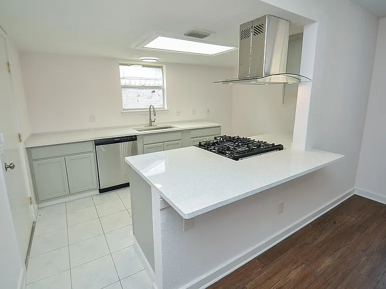 3722 Brier Gardens Dr — Photo 9