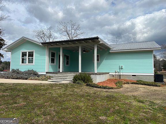 3rd image of 166 Montego Bay Rd