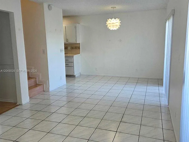NW 28th Dr — Photo 2
