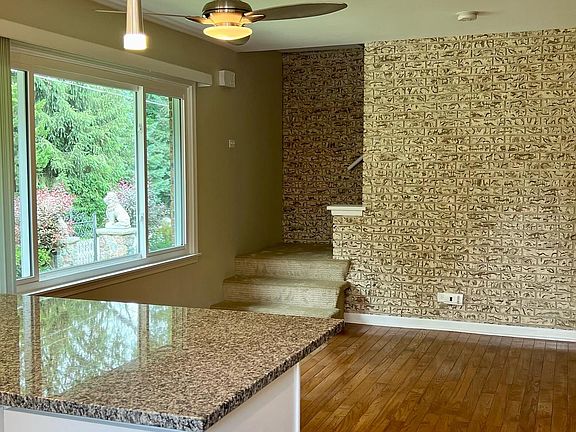5th image of 336 Euclid Ave #2
