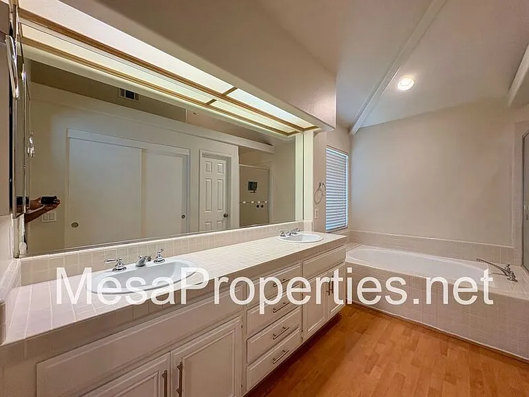 14095 Bancroft Ct — Photo 20
