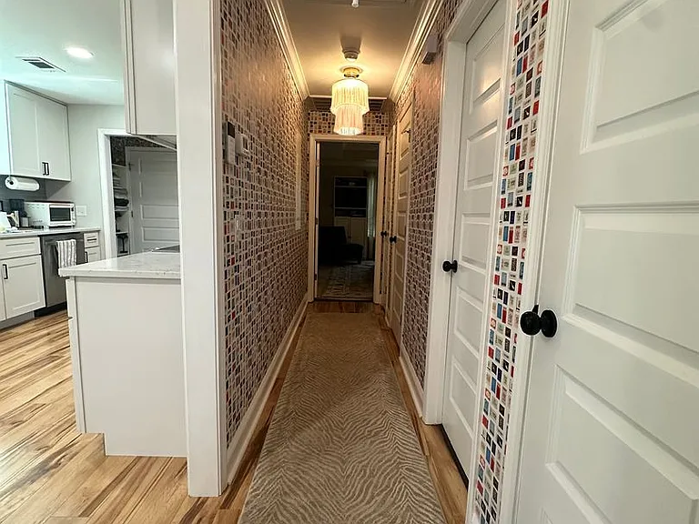 642 E Park Ave — Photo 8