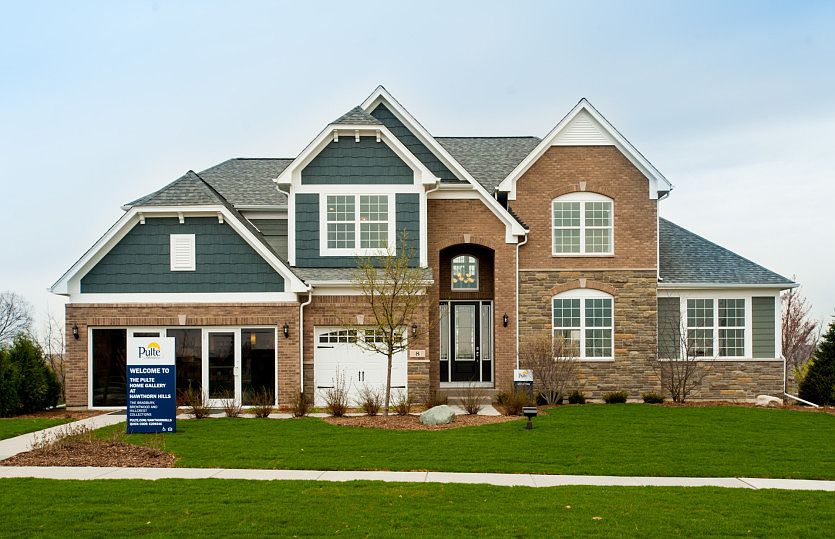 1st image of 8 Hawthorne Hills Dr