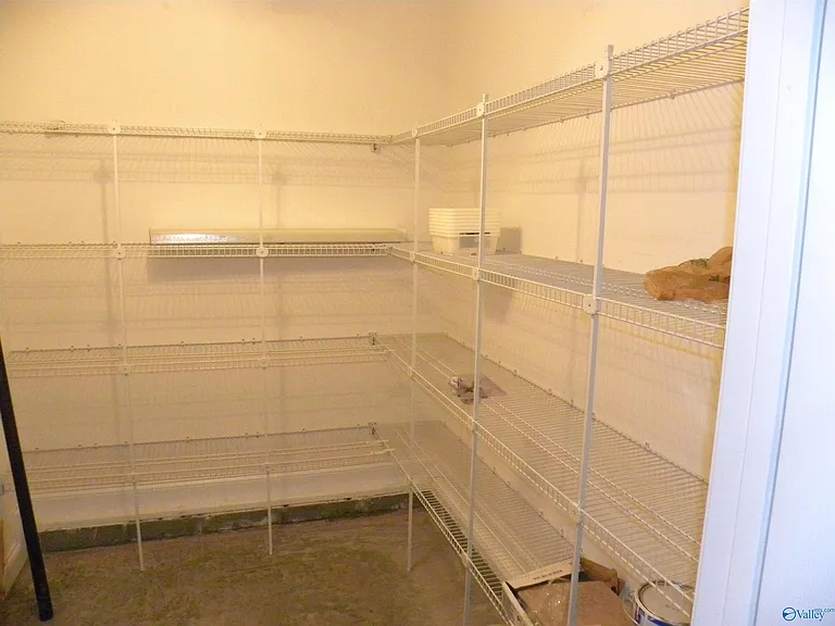 54 Belmont Pl — Photo 32